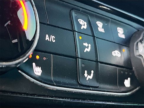 Used 2025 Chevrolet TrailBlazer RS w/ Driver Confidence Package image 19