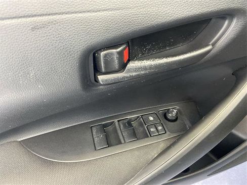 Certified 2022 Toyota Corolla LE image 6