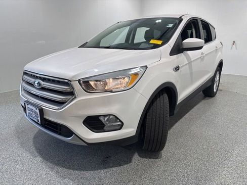 Used 2019 Ford Escape SE AWD/4WD image 3