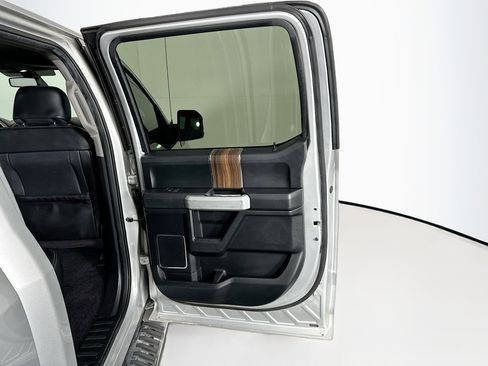 Used 2015 Ford F150 Lariat w/ Equipment Group 502A Luxury image 29