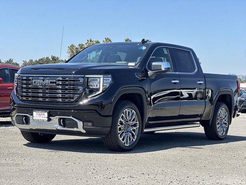 New 2026 GMC Sierra 1500 Denali Ultimate w/ LPO, Black Badging Package AWD/4WD image 6