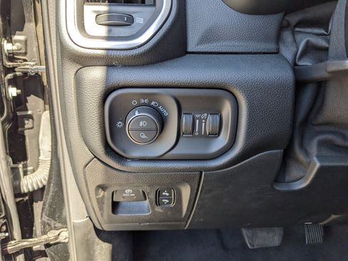 Used 2022 RAM 1500 Laramie image 27