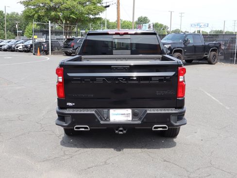 Used 2023 Chevrolet Silverado 1500 High Country w/ Technology Package AWD/4WD image 9
