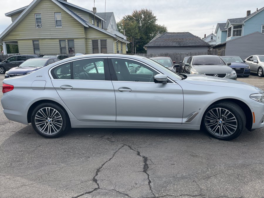 Used 2018 BMW 530e xDrive AWD/4WD image 4