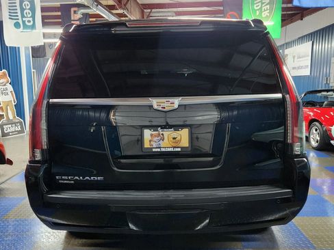 Used 2017 Cadillac Escalade Luxury image 85