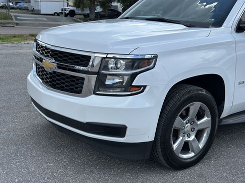 Certified 2019 Chevrolet Suburban LT RWD image 8
