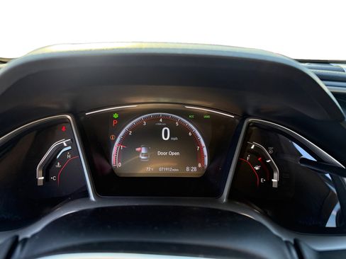 Used 2020 Honda Civic Sport image 11