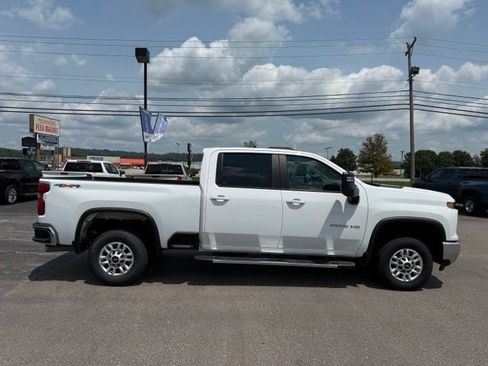 Used 2026 Chevrolet Silverado 2500 LT AWD/4WD image 8