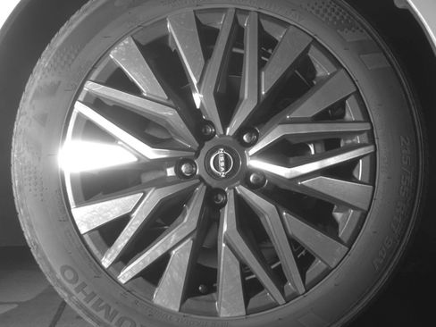 Used 2025 Nissan Altima 2.5 SV FWD image 16