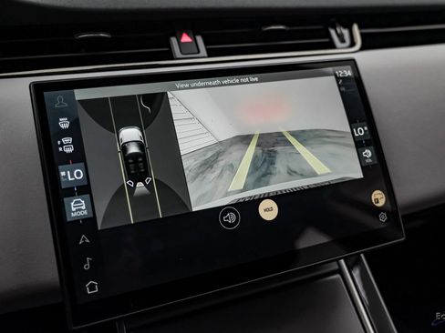 Used 2024 Land Rover Range Rover Evoque Dynamic SE image 56