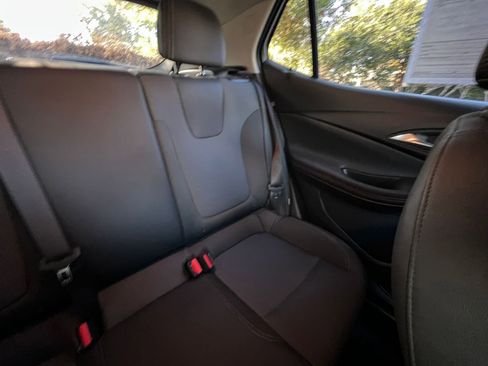 Used 2025 Buick Encore GX Preferred image 35