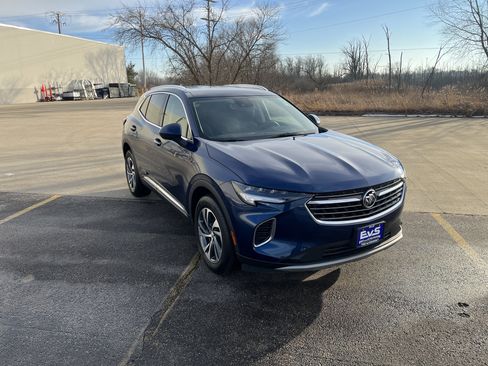 Used 2023 Buick Envision Essence image 8