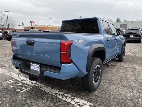 New 2026 Toyota Tacoma TRD Off-Road image 3