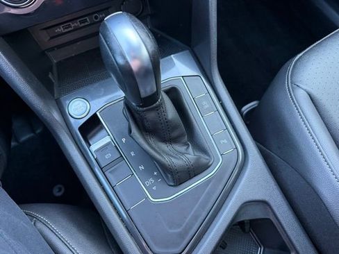 Certified 2020 Volkswagen Tiguan SEL image 19