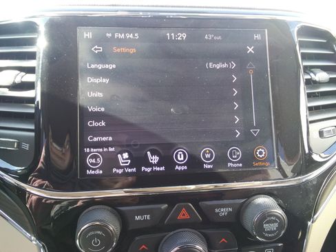 Used 2020 Jeep Grand Cherokee Overland image 28