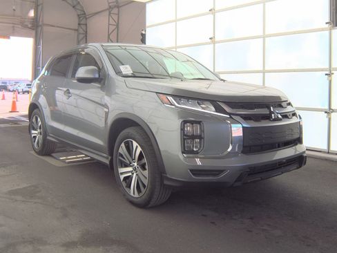 Used 2024 Mitsubishi Outlander Sport 2.0 ES image 4