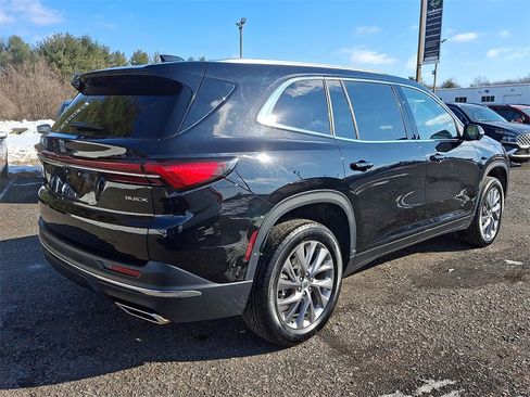 Certified 2025 Buick Enclave Preferred image 6