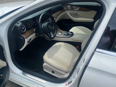 Used 2018 Mercedes-Benz E 300 image 11