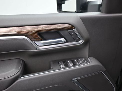 New 2026 GMC Sierra 3500 SLE AWD/4WD image 11