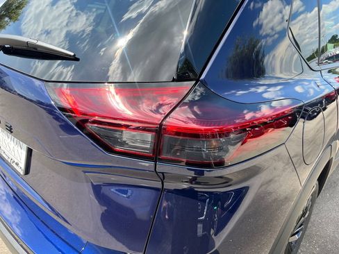 Used 2026 Nissan Rogue Dark Armor FWD image 43