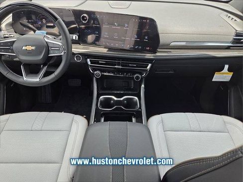 New 2026 Chevrolet Traverse High Country FWD image 16