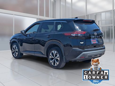 Certified 2023 Nissan Rogue SV FWD image 3