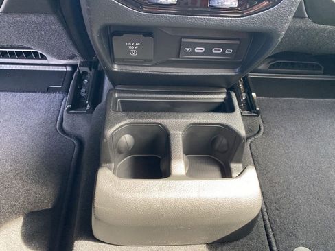 New 2026 Jeep Grand Cherokee L Limited image 40