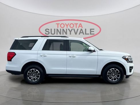 Used 2024 Ford Expedition XLT image 9