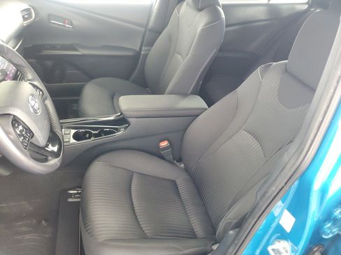 Used 2020 Toyota Prius Prime LE image 30