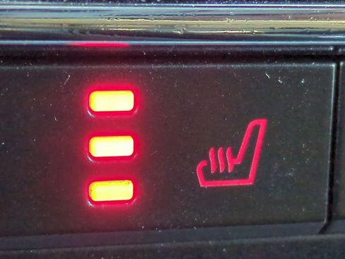 Used 2023 Ford F150 Platinum w/ Equipment Group 701A High image 25