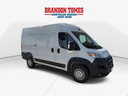 New 2026 RAM ProMaster 2500 w/ Convenience Group FWD image 3