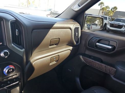 Used 2021 GMC Sierra 1500 Denali w/ Denali Ultimate Package AWD/4WD image 27