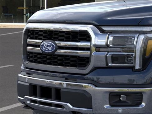 New 2025 Ford F150 Lariat w/ Equipment Group 502A High image 39