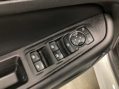 Used 2024 Ford Edge SEL w/ Convenience Package image 14