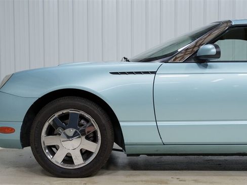 Used 2002 Ford Thunderbird RWD image 5