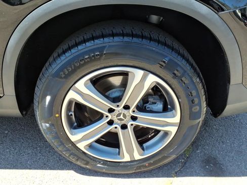 Used 2019 Mercedes-Benz GLC 350e 4MATIC image 8