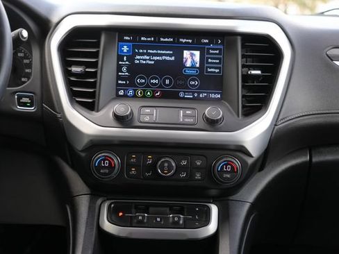 Used 2023 GMC Acadia SLT FWD image 22