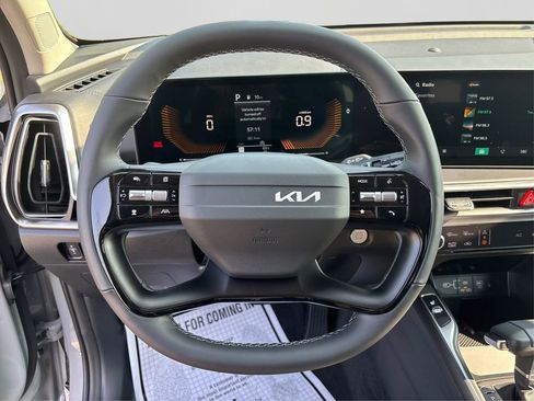 New 2026 Kia Sorento S w/ S Panoramic Sunroof Package FWD image 18