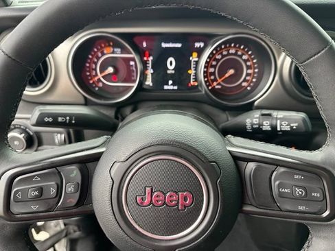 Used 2023 Jeep Wrangler Unlimited Sport AWD/4WD image 24