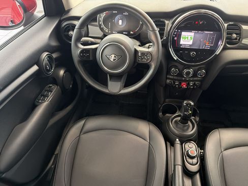Used 2022 MINI Cooper 4-Door Hardtop w/ Storage Package FWD image 27