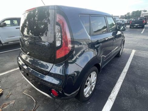 Used 2017 Kia Soul + FWD image 14