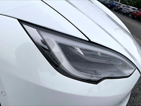 Used 2022 Tesla Model S AWD/4WD image 27