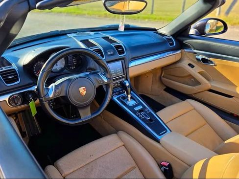 Used 2014 Porsche Boxster S image 2