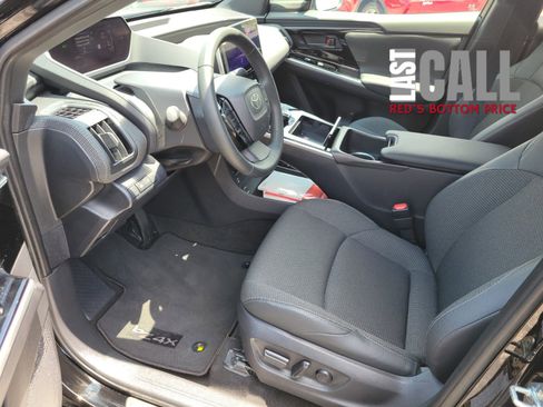 Used 2025 Toyota bZ4X Limited w/ Weather Package image 19