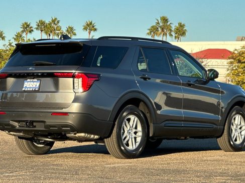 New 2026 Ford Explorer Active image 4