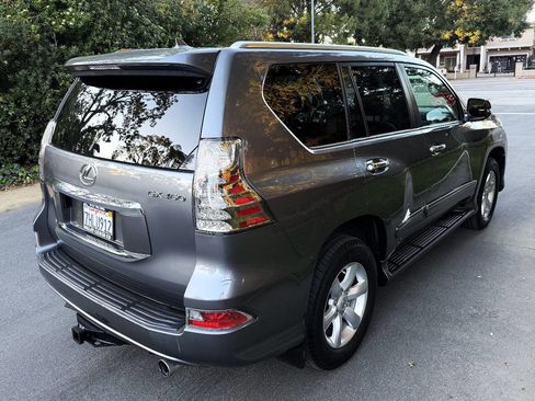 Used 2015 Lexus GX 460 image 7