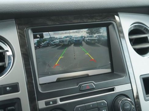 Used 2015 Ford Expedition Limited w/ Equipment Group 301A image 28