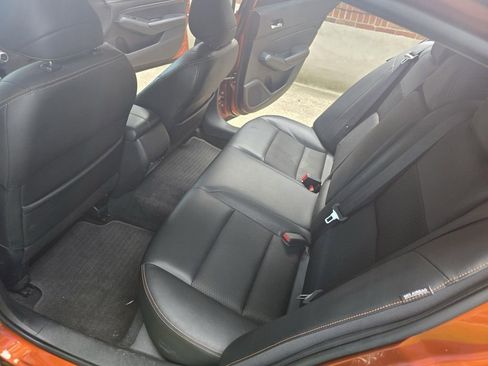 Used 2019 Nissan Altima 2.5 SR FWD image 4