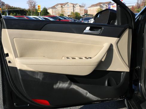 Used 2017 Hyundai Sonata Sport FWD image 11