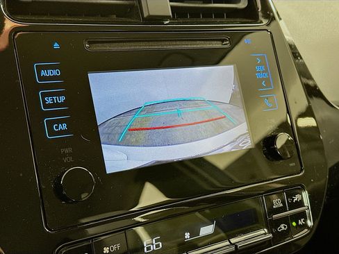 Used 2016 Toyota Prius Two image 22